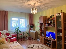 Apartament de vânzare 3 camere, în Ploiesti, zona Republicii