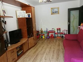 Apartament de vânzare 4 camere, în Bucureşti, zona Rahova