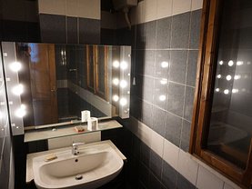Casa de vânzare 7 camere, în Bucuresti, zona Parcul Carol