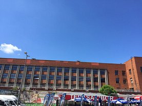Închiriere spaţiu comercial