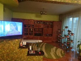 Apartament de vânzare 3 camere, în Bucuresti, zona P-ta Rosetti