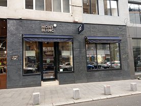 Vânzare spaţiu comercial
