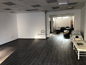 Vânzare spaţiu comercial