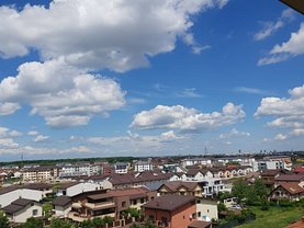 Apartament de vânzare 3 camere, în Rosu