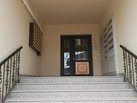 Apartament de vânzare 2 camere, în Rosu