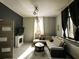 Casa de vânzare 5 camere, în Pitesti, zona Central