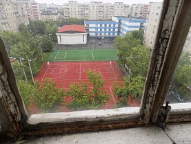 Apartament de vânzare 3 camere, în Bucuresti, zona 13 Septembrie