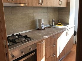 Apartament de închiriat 3 camere în Bucuresti, P-ta Unirii