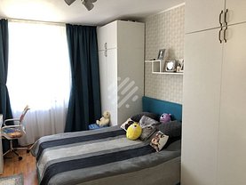 Apartament de vânzare 3 camere, în Cluj-Napoca, zona Buna Ziua