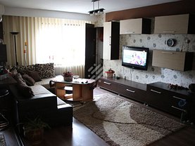 Apartament de vânzare sau de închiriat 4 camere, în Cluj-Napoca, zona Mănăştur