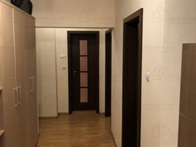 Apartament de vânzare 3 camere, în Bucuresti, zona Calea Calarasilor