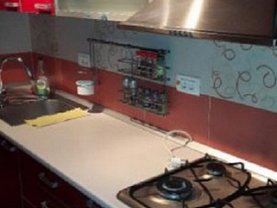 Apartament de vânzare 3 camere, în Bucuresti, zona Decebal