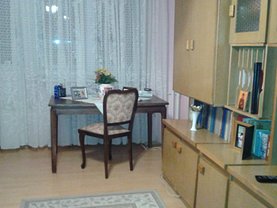 Apartament de vânzare 3 camere, în Bucuresti, zona Drumul Taberei