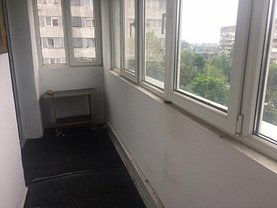 Apartament de vânzare 3 camere, în Bucuresti, zona Brancoveanu