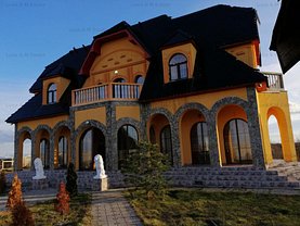 Casa de vânzare 8 camere, în Izvin