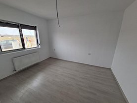 Casa de vânzare sau de închiriat 3 camere, în Remetea Mare