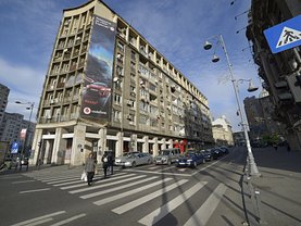 Vânzare spaţiu comercial