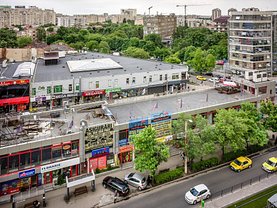 Vânzare spaţiu comercial