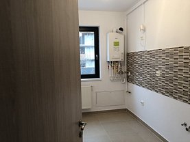 Apartament de vânzare 3 camere, în Bucureşti, zona Berceni