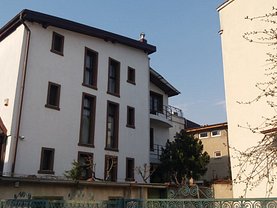 Casa de închiriat 8 camere, în Bucureşti, zona Vatra Luminoasă