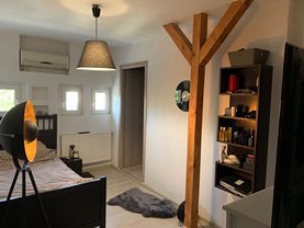 Apartament de vânzare 3 camere, în Bucuresti, zona Romana