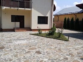 Casa de vânzare 4 camere, în Pitesti, zona Rolast