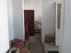 Vânzare spaţiu industrial