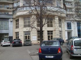Vânzare spaţiu comercial