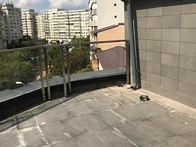 Închiriere spaţiu comercial