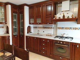 Apartament de închiriat 2 camere, în Bucureşti, zona Unirii