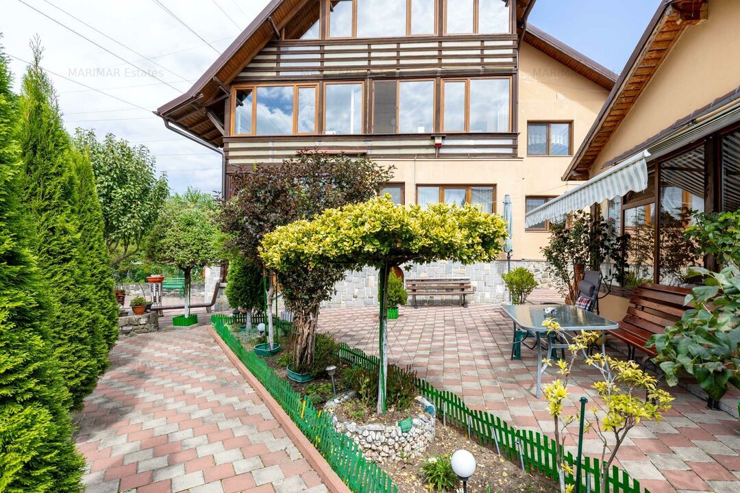 Valea Prahovei -Busteni Vila cu vedere superba spre Bucegi