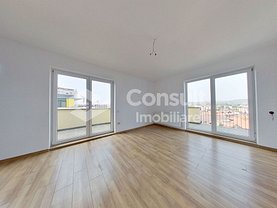 Apartament de închiriat 3 camere, în Cluj-Napoca, zona Central