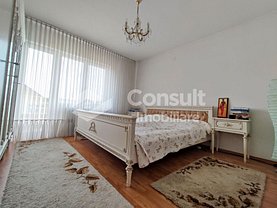 Apartament de vânzare 5 camere, în Cluj-Napoca, zona Iris