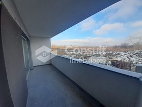 Apartament de vânzare 3 camere, în Cluj-Napoca, zona Sopor