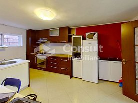 Apartament de vânzare sau de închiriat 3 camere, în Cluj-Napoca, zona Zorilor