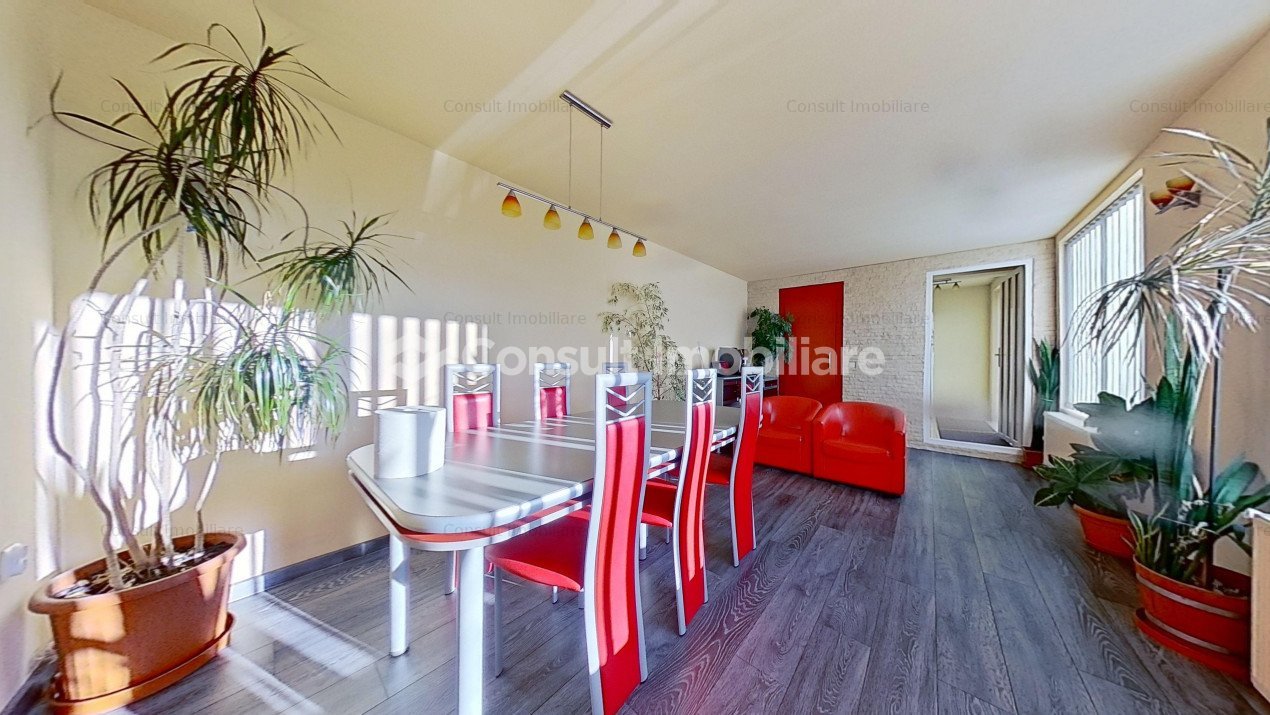 Casa cu 2 corpuri | Dambul Rotund