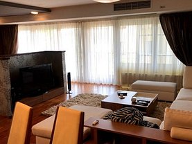 Apartament de vânzare 3 camere, în Cluj-Napoca, zona Grigorescu