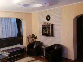 Apartament de vânzare 3 camere, în Cluj-Napoca, zona Mănăştur