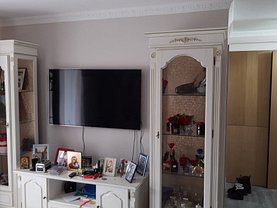 Apartament de închiriat 3 camere, în Cluj-Napoca, zona Buna Ziua