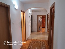 Apartament de închiriat 3 camere, în Cluj-Napoca, zona Mănăştur