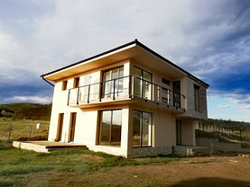 Casa de vânzare 4 camere, în Baciu
