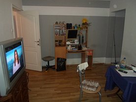 Apartament de vânzare 4 camere, în Bucuresti, zona Giurgiului