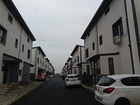 Casa de vânzare 4 camere, în Bragadiru, zona Central