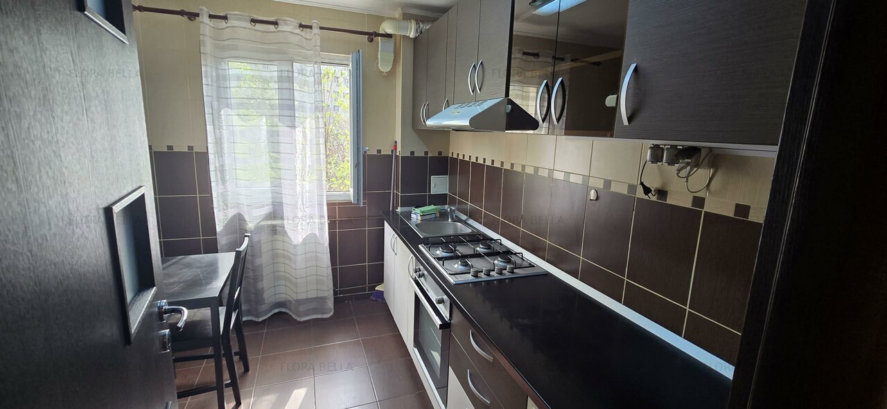 Parc IOR | Mall Park Lake | Dristor | Titan | bloc reabilitat complet mobilat