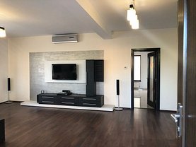 Casa de închiriat 5 camere, în Piteşti, zona Trivale