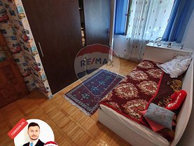 Apartament de vânzare 3 camere, în Bacau, zona Bistrita Lac