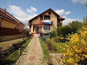 Casa de vânzare 6 camere, în Bacau, zona Calea Moldovei