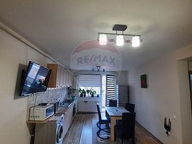 Apartament de vânzare 2 camere, în Floresti, zona Central