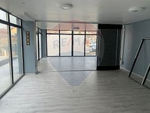 Închiriere spaţiu comercial în Cluj-Napoca, Dambul Rotund