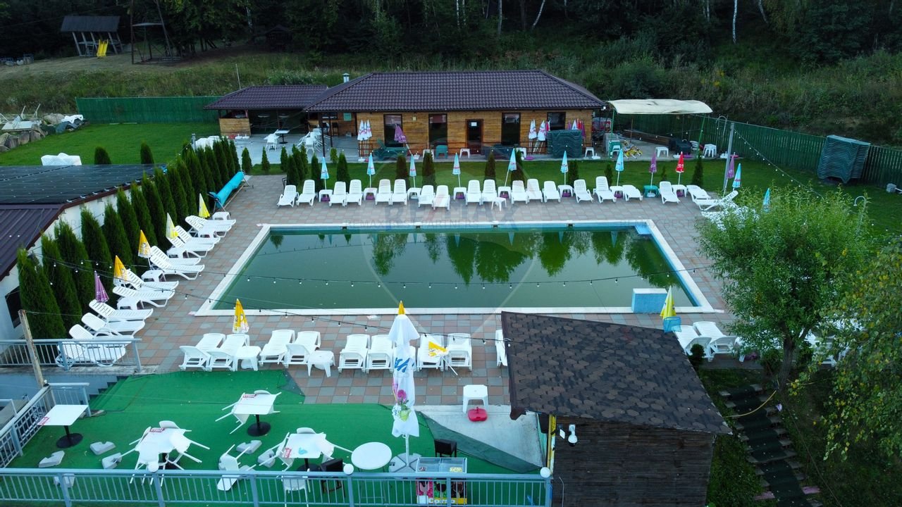 Complex turistic de vanzare! Lac / Pensiune / Restaurant / Piscina!